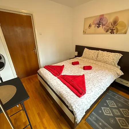 Elite - Center Apartment *