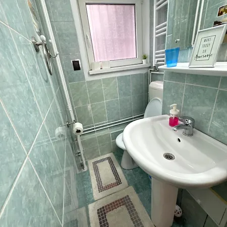 Elite - Center Apartment Bucharest